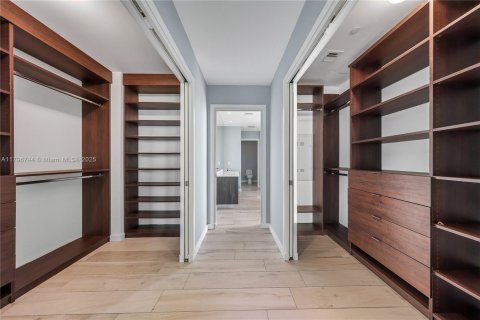 Купить кондоминиум в Майами, Флорида 3 спальни, 153.2м2, № 1738110 - фото 12
