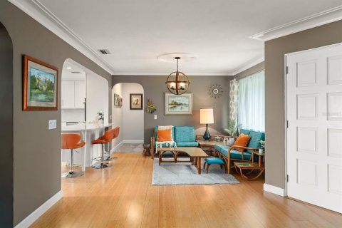 Купить виллу или дом в Юстис, Флорида 13 комнат, 373.37м2, № 2142650 - фото 10