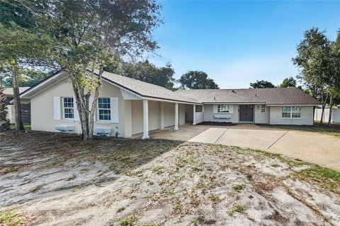 Villa ou maison à Belle Isle, Floride 3 chambres, 151.06 m2 № 2413812