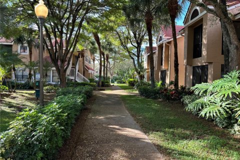 Copropriété à louer à Miami, Floride: 1 chambre, 54.63 m2 № 1951245 - photo 9