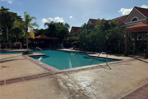 Copropriété à louer à Miami, Floride: 1 chambre, 54.63 m2 № 1951245 - photo 8