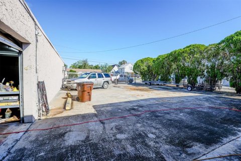 Propiedad comercial en venta en Lake Wales, Florida, 198.44 m2 № 1540257 - foto 13