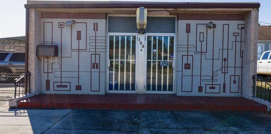 Propiedad comercial en Lake Wales, Florida 198.44 m2 № 1540257