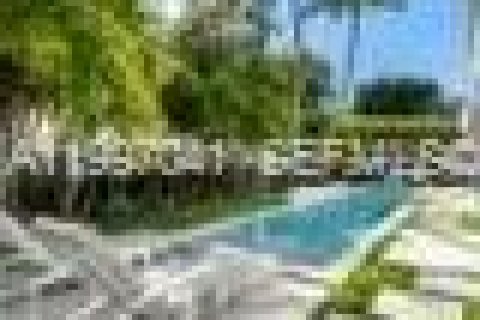 House in Jupiter, Florida 5 bedrooms, 466.74 sq.m. № 2059023 - photo 8