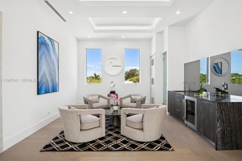 House in Jupiter, Florida 5 bedrooms, 466.74 sq.m. № 2059023 - photo 23