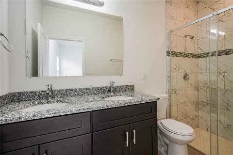 Villa ou maison à louer à Kissimmee, Floride: 4 chambres, 146.79 m2 № 2112966 - photo 11