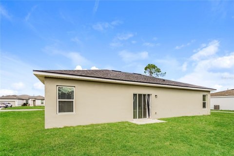 Villa ou maison à louer à Kissimmee, Floride: 4 chambres, 146.79 m2 № 2112966 - photo 14