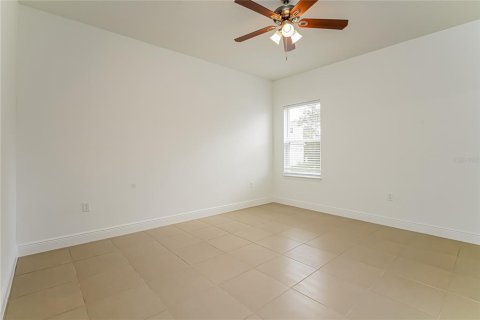 Villa ou maison à louer à Kissimmee, Floride: 4 chambres, 146.79 m2 № 2112966 - photo 13