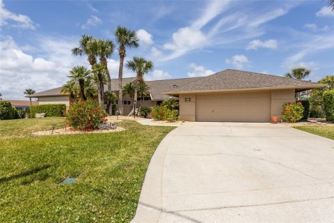 House in Palm Coast, Florida 3 bedrooms, 271 sq.m. № 1608987 - photo 27