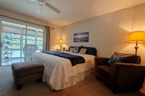 Condo in Stuart, Florida, 1 bedroom № 2082011 - photo 27