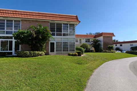 Condo in Stuart, Florida, 1 bedroom № 2082011