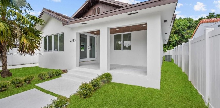 Immobilier commercial à Miami, Floride 199.83 m2 № 1928930