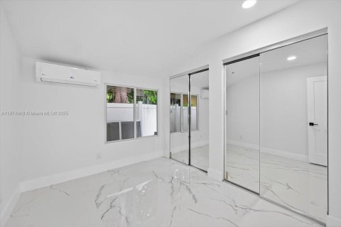 Immobilier commercial à vendre à Miami, Floride: 199.83 m2 № 1928930 - photo 21