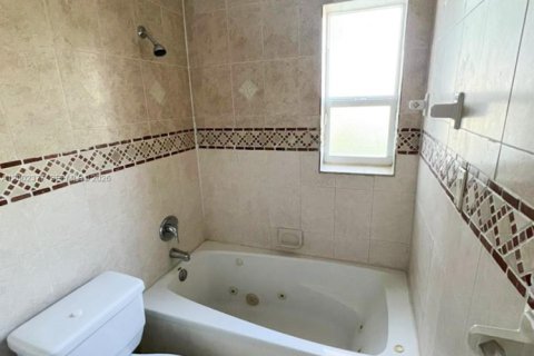 Casa en venta en Lauderhill, Florida, 3 dormitorios, 101.54 m2 № 2066562 - foto 14