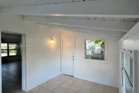 Casa en venta en Lauderhill, Florida, 3 dormitorios, 101.54 m2 № 2066562 - foto 7