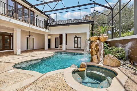 House in Windermere, Florida 5 bedrooms, 452.99 sq.m. № 2207787 - photo 6
