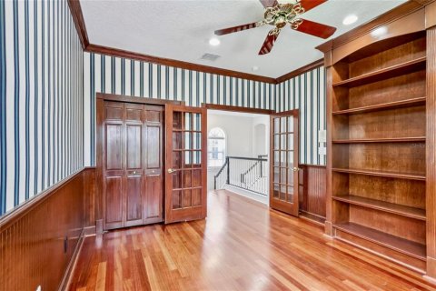 House in Windermere, Florida 5 bedrooms, 452.99 sq.m. № 2207787 - photo 30