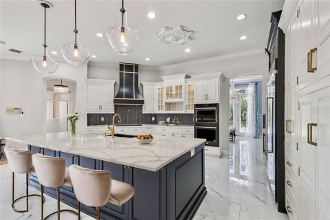 House in Windermere, Florida 5 bedrooms, 452.99 sq.m. № 2207787 - photo 15