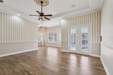 House in Windermere, Florida 5 bedrooms, 452.99 sq.m. № 2207787 - photo 29