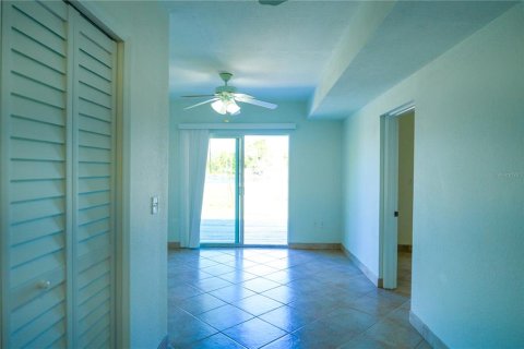 House in Punta Gorda, Florida 4 bedrooms, 136.01 sq.m. № 1530825 - photo 23
