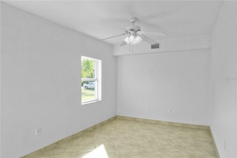 House in Punta Gorda, Florida 4 bedrooms, 136.01 sq.m. № 1530825 - photo 22