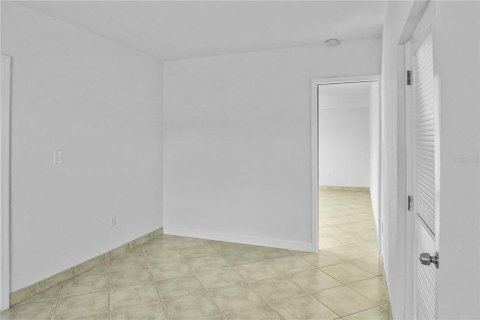 House in Punta Gorda, Florida 4 bedrooms, 136.01 sq.m. № 1530825 - photo 19