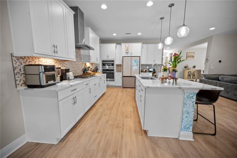 Casa en venta en Fish Hawk, Florida, 5 dormitorios, 320.33 m2 № 2128122 - foto 9
