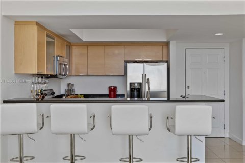 Condo in Hollywood, Florida, 2 bedrooms  № 1850889 - photo 12