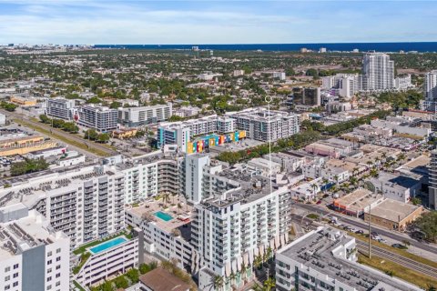 Condo in Hollywood, Florida, 2 bedrooms  № 1850889 - photo 28