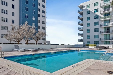 Condo in Hollywood, Florida, 2 bedrooms  № 1850889 - photo 21
