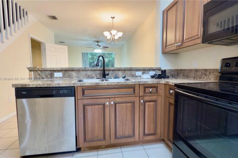 Adosado en alquiler en Riviera Beach, Florida, 2 dormitorios, 113.99 m2 № 1929112 - foto 5