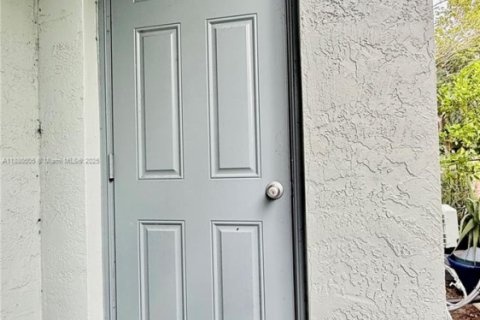 Adosado en alquiler en Riviera Beach, Florida, 2 dormitorios, 113.99 m2 № 1929112 - foto 16