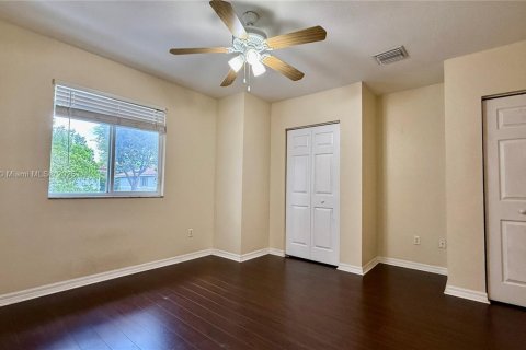 Adosado en alquiler en Riviera Beach, Florida, 2 dormitorios, 113.99 m2 № 1929112 - foto 27