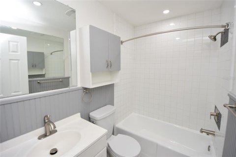 Casa en alquiler en Palm Coast, Florida, 3 dormitorios, 108.7 m2 № 1910419 - foto 29