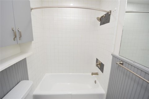 Casa en alquiler en Palm Coast, Florida, 3 dormitorios, 108.7 m2 № 1910419 - foto 30