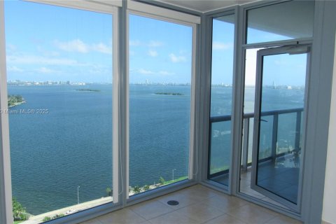 Appartement à louer à Miami, Floride: 1 chambre, 70.7 m2 № 1930466 - photo 1