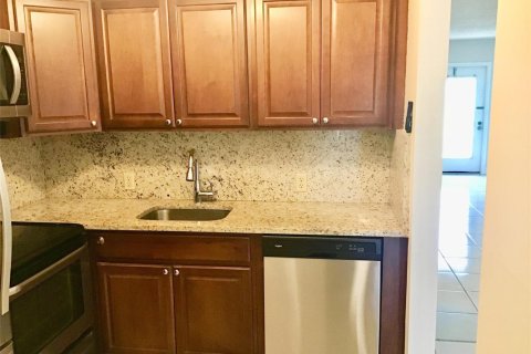 Condo in Boca Raton, Florida, 1 bedroom № 2261412 - photo 5