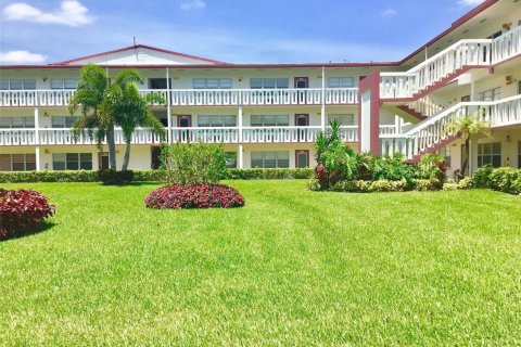 Condo in Boca Raton, Florida, 1 bedroom № 2261412 - photo 2