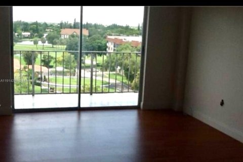 Condo in Lauderhill, Florida, 2 bedrooms  № 1972850 - photo 2