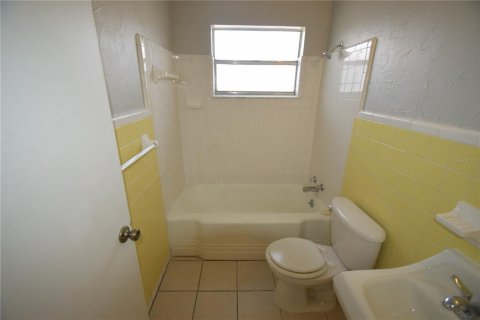 Apartamento en alquiler en Auburndale, Florida, 2 dormitorios, 75.25 m2 № 2106226 - foto 4
