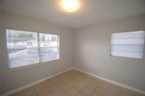 Apartamento en alquiler en Auburndale, Florida, 2 dormitorios, 75.25 m2 № 2106226 - foto 3