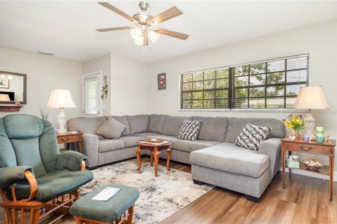 House in Bartow, Florida 3 bedrooms, 131.74 sq.m. № 1884087 - photo 3