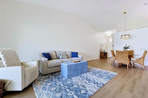 Copropriété à vendre à Sun City Center, Floride: 2 chambres, 104.52 m2 № 2151208 - photo 21