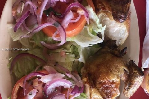 Купить коммерческую недвижимость в Помпано-Бич, Флорида № 2007490 - фото 3