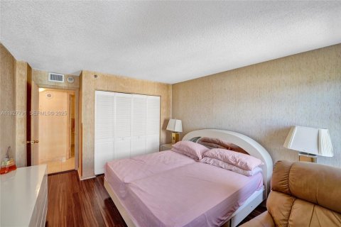 Купить кондоминиум в Холливуд, Флорида 3 спальни, 184.88м2, № 1987272 - фото 28