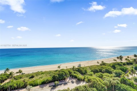 Купить кондоминиум в Холливуд, Флорида 3 спальни, 184.88м2, № 1987272 - фото 5