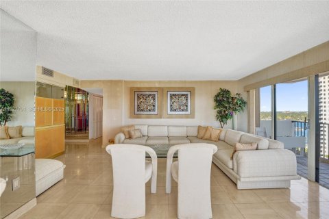 Купить кондоминиум в Холливуд, Флорида 3 спальни, 184.88м2, № 1987272 - фото 11