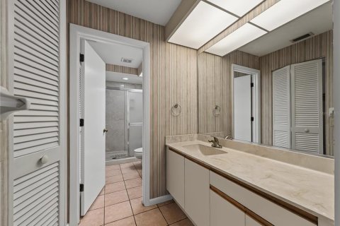 House in Sarasota, Florida 2 bedrooms, 97.55 sq.m. № 2267355 - photo 13