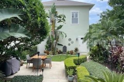 Casa en alquiler en Celebration, Florida, 2 dormitorios, 234.49 m2 № 1824603 - foto 1