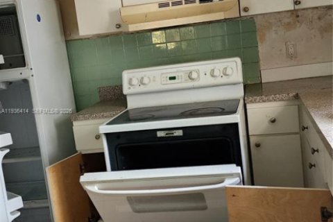 Propiedad comercial en venta en Miami, Florida, 221.11 m2 № 1995379 - foto 30